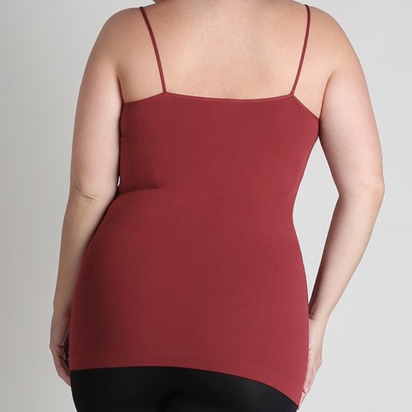 Plus Size Seamless Cami - Picture 3 of 3